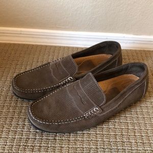 Men’s brown loafers